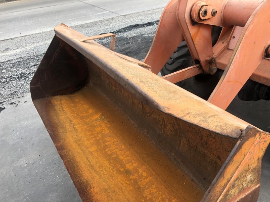 ขายรถตักเอวอ่อนตักหินตักทราย ขายรถตักเอวอ่อนตักหินตักทราย