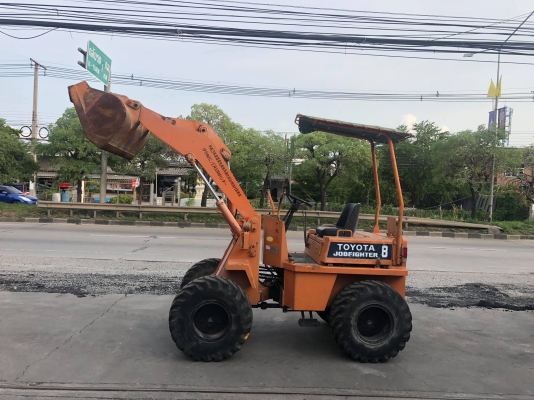 ขายรถตักเอวอ่อนตักหินตักทราย ขายรถตักเอวอ่อนตักหินตักทราย