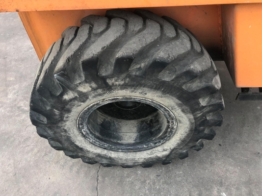 ขายรถตักเอวอ่อนตักหินตักทราย ขายรถตักเอวอ่อนตักหินตักทราย