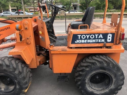 ขายรถตักเอวอ่อนตักหินตักทราย ขายรถตักเอวอ่อนตักหินตักทราย