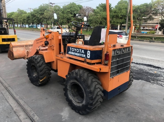 ขายรถตักเอวอ่อนตักหินตักทราย ขายรถตักเอวอ่อนตักหินตักทราย