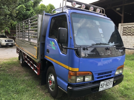 ขายรถ 6 ล้อ NKR 130 โบว์ รถห้าง ปี 46 ราคา 325,000