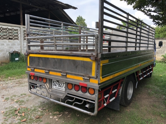 ขายรถ 6 ล้อ NKR 130 โบว์ รถห้าง ปี 46 ราคา 325,000