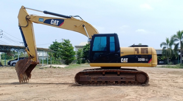 ขายด่วน!! CAT320D GC  ไมล์ 6200 ช.ม. สภาพนางฟ้า