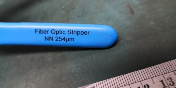 อันละ 150 บ.ส่งถึงบ้านฟรี โทร 083-2000058 LINE ID: line832923 Fiber Optoc Stripper คีมปลอกสายไฟเบอร์