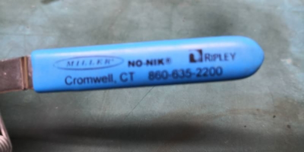 อันละ 150 บ.ส่งถึงบ้านฟรี โทร 083-2000058 LINE ID: line832923 Fiber Optoc Stripper คีมปลอกสายไฟเบอร์