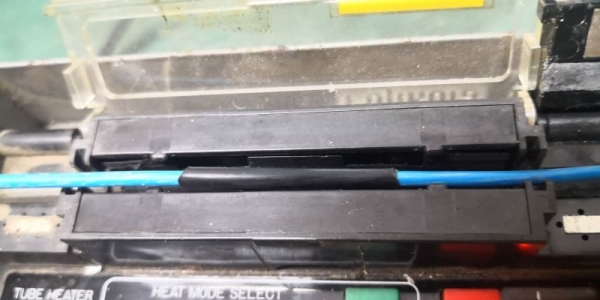 400 บ.ส่งถึงบ้านฟรี โทร 083-2000058 LINE ID: line832923 TUBE HEATER เครื่องรัดท่อหดสายไฟ เพื่อเป็นฉน