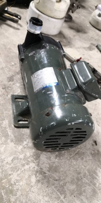 1,500 บ.ส่งถึงบ้านฟรี โทร 083-2000058 LINE ID: line832923 Magnet Pump ปั๊มดูด - จ่ายของเหลวระบบแม่เห