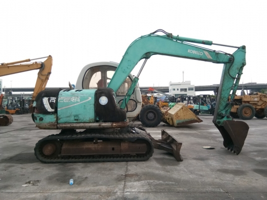 แบคโฮ KOBELCO SK60-2 นำเข้าญี่ปุ่น เครื่องยังแน่น พร้อมทำงานนะคะ สนใจติดต่อ ผึ้ง 095-0563605 แบคโฮ KOBELCO SK60-2 นำเข้าญี่ปุ่น เครื่องยังแน่น พร้อมทำงานนะคะ สนใจติดต่อ ผึ้ง 095-0563605