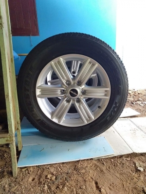 ขายแม็คพร้อมยางbridgestone 1ชุด ขายแม็คพร้อมยางbridgestone 1ชุด