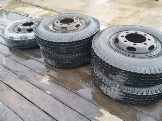 ขายยาง9.00-20 พร้อมกะทะ ขายยาง9.00-20 พร้อมกะทะ