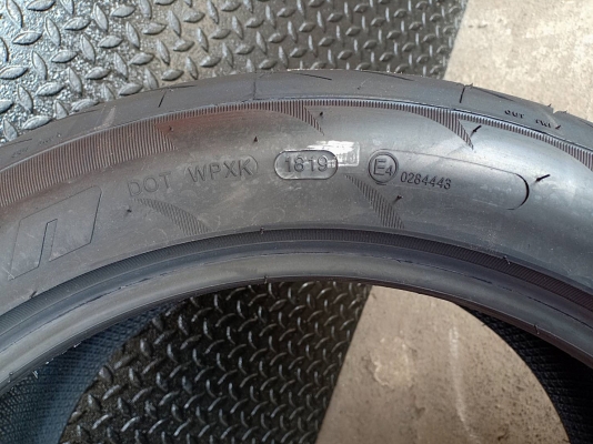 WOLVERINE X401 245/45R18 ปี19 ราคาเส้นละ 3,250 บาท WOLVERINE X401 245/45R18 ปี19 ราคาเส้นละ 3,250 บาท