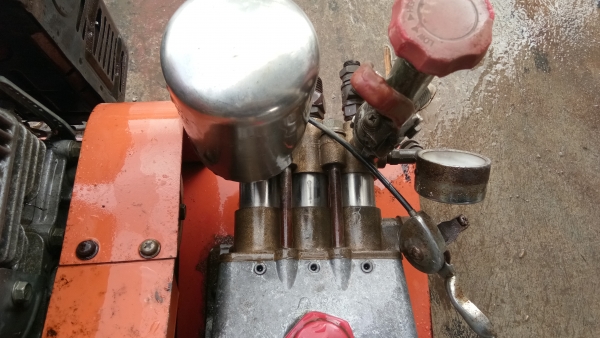 ขายปั้มฉิดยาเก่านอก.เครื่องมิตซู5แรงปั้ม1นิ้วยังไม่เคยใช้งาน