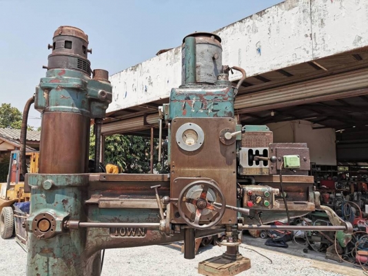 สว่านแขนเรเดียลยุโรป FRED TOWN & SONS Made in ENGLAND รัสมีแขนยาว 1500 mm เดินฟีด/ออโต้/ขึ้นลงปก สว่านแขนเรเดียลยุโรป FRED TOWN & SONS Made in ENGLAND รัสมีแขนยาว 1500 mm เดินฟีด/ออโต้/ขึ้นลงปก