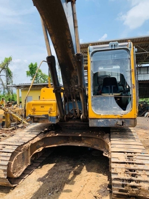 ตัดแยกอะไหล่ตัดแยกอะไหล่ VOLVO EC210BLC สนใจอะไหล่ สอบถามได้ครับ รถอยู่ ปทุมธานี 064-191-1112