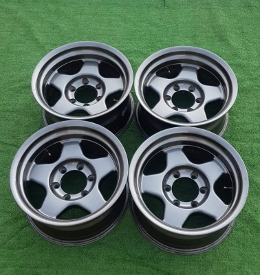 ขายล้อลาย Breadley V ขอบ 16" กว้าง 8" ออฟลบ 25 ขายล้อลาย Breadley V ขอบ 16" กว้าง 8" ออฟลบ 25