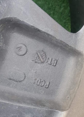 ขายล้อลาย Breadley V ขอบ 16" กว้าง 8" ออฟลบ 25 ขายล้อลาย Breadley V ขอบ 16" กว้าง 8" ออฟลบ 25