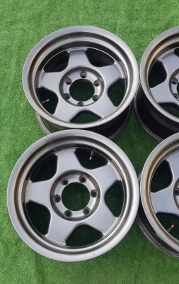 ขายล้อลาย Breadley V ขอบ 16" กว้าง 8" ออฟลบ 25 ขายล้อลาย Breadley V ขอบ 16" กว้าง 8" ออฟลบ 25