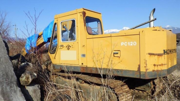 ขายรถขุดนำเข้าจากญี่ปุ่น KOMATSU PC120-1 สภาพสวย พร้อมใช้งาน ระบบสมบูรณ์ สนใจสอบถามได้ที่ 089-2579650