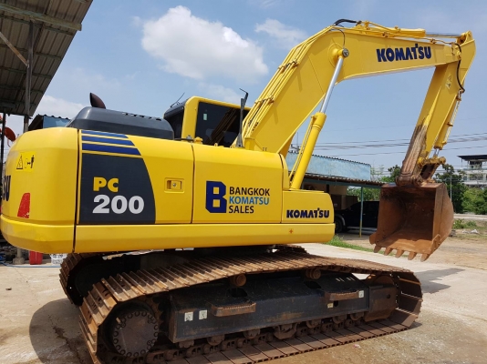 ขายด่วน!! Komatsu PC200-8MO ไมล์ ชม.6,000 สภาพนางฟ้าค่ะ