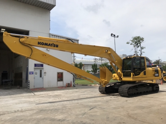 ขายด่วน!! Komatsu PC200-8 (SLF)ไมล์ ชม.13,000 ปี 2010 สภาพนางฟ้าค่ะ