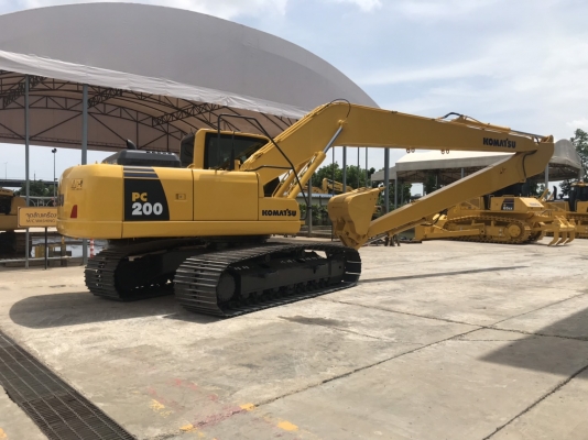 ขายด่วน!! Komatsu PC200-8 (SLF)ไมล์ ชม.13,000 ปี 2010 สภาพนางฟ้าค่ะ