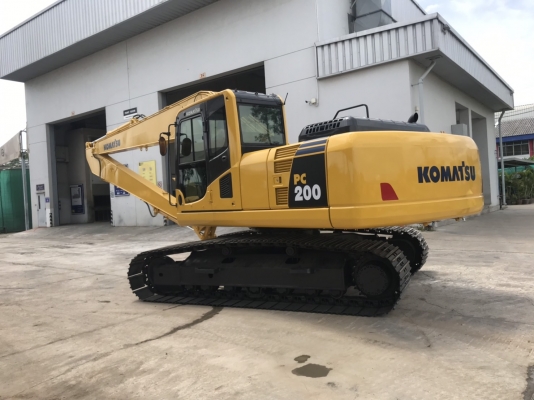 ขายด่วน!! Komatsu PC200-8 (SLF)ไมล์ ชม.13,000 ปี 2010 สภาพนางฟ้าค่ะ