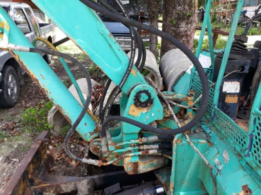 ปรับลดราคาเหลือ165,000ขายแบคโฮ KOMATSU PC40-6 ราคา 200,000