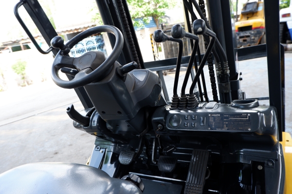 Komat’su fd25-17 Komat’su fd25-17