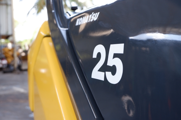 Komat’su fd25-17 Komat’su fd25-17