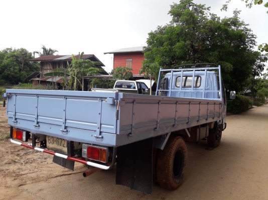 รถบรรทุกหกล้อ ISUZU NKR หัวการ์ตูน เครื่อง 120 แรงม้า