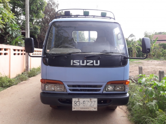 รถบรรทุกหกล้อ ISUZU NKR หัวการ์ตูน เครื่อง 120 แรงม้า รถบรรทุกหกล้อ ISUZU NKR หัวการ์ตูน เครื่อง 120 แรงม้า
