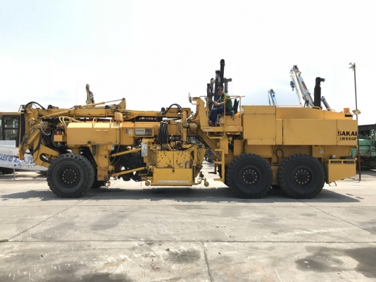 รถขูดไสผิว SAKAI ER550F รถนำเข้าตรงจากญี่ปุ่น สภาพดี ราคาไม่แพงครับ รถขูดไสผิว SAKAI ER550F รถนำเข้าตรงจากญี่ปุ่น สภาพดี ราคาไม่แพงครับ