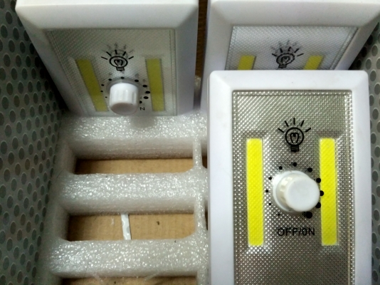 ไฟฉายพกพา LED แบบดรีมเมอร์