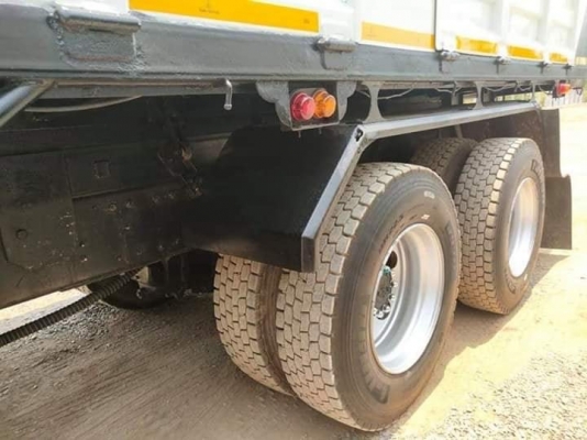 HINO mega 260 แรง ปี 48 แม่เดี่ยวดัมพ์ มีระบบลากลูก รถเดิม พร้อมใช้งาน