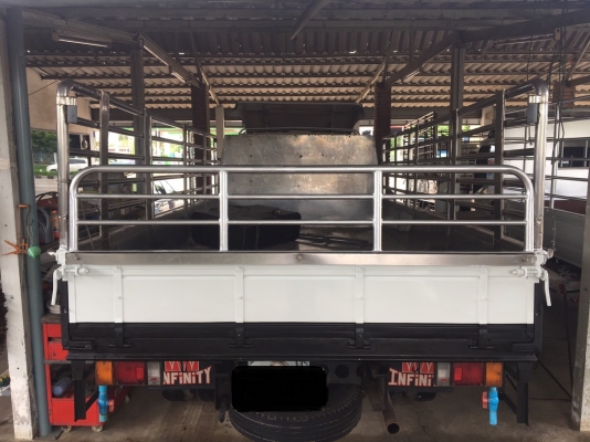 ขายรถ อีซูซุ 6 ล้อ NQR 175 แรง กระบะคารโก้มีรั้ว พื้นสเตนเลส ความยาว 4.5 เมตร ขายรถ อีซูซุ 6 ล้อ NQR 175 แรง กระบะคารโก้มีรั้ว พื้นสเตนเลส ความยาว 4.5 เมตร