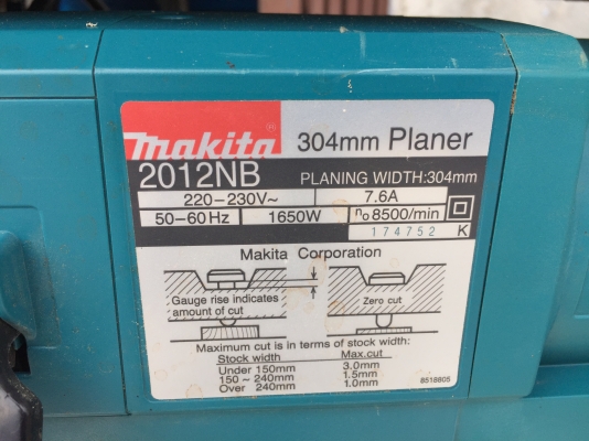 ขายเครื่องรีดไม้ MAKITA 2012NB มือสอง สภาพใหม่มากครับ ขายเครื่องรีดไม้ MAKITA 2012NB มือสอง สภาพใหม่มากครับ