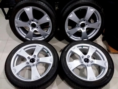 5500/4วง ล้อ17นิ้ว 5รู114 Enkei ET52.5 กว้าง 6.5   ใส่เก๋งกะบะได้หลายรุ่น ตจว จัดส่งครับ  -กด www.phongcar2481.com มีสินค้าอีก -โทร 092-567-7374 และ 091-816-4725 พี LINE: PC2481 -ตจว จัดส่งถึงบ้าน พร