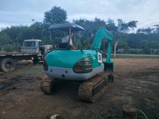รถเก่านอก KOBELCO SK045 เอกสารอินวอย ทำเล่มได้เลย มีระบบหัวกระแทก ราคา 390000