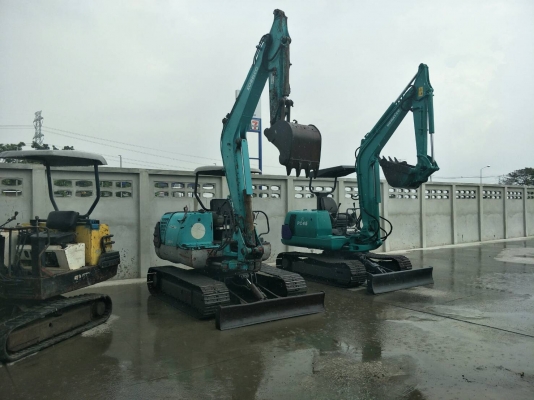 รถเก่านอก KOBELCO SK045 เอกสารอินวอย ทำเล่มได้เลย มีระบบหัวกระแทก ราคา 390000