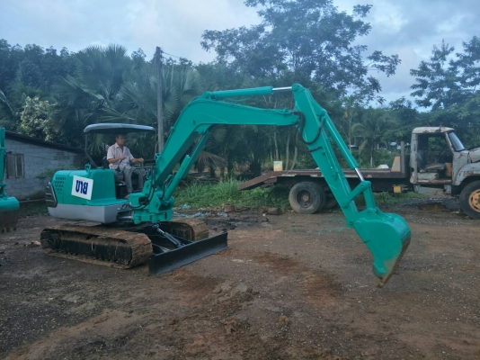 รถเก่านอก KOBELCO SK045 เอกสารอินวอย ทำเล่มได้เลย มีระบบหัวกระแทก ราคา 390000