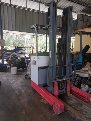 ด่วนรถไฟฟ้านิชิยู รุ่น75 ขนาด 1.5 ตันเสายกสูง 6 เมตร