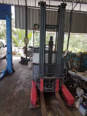 ด่วนรถไฟฟ้านิชิยู รุ่น75 ขนาด 1.5 ตันเสายกสูง 6 เมตร