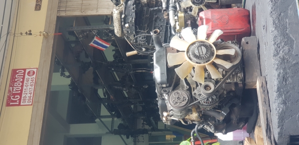 เครื่องยนต์ Isuzu  4HF1 130 แรงม้า เก่านอก