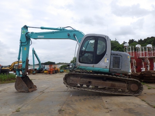 ขายรถขุด KOBELCO SK135SR ปี 2003 มีลายหัวกระแทก นำเข้าเองจากญี่ปุ่น สภาพสวยพร้อมใช้ ถึงเร็วๆนี้ครับ