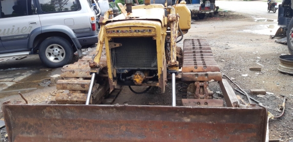 ปิดการขาย!!แทรคเตอร์D2-3 ตีนเป็ด เกียร์ตัด ใช้งานได้เลย