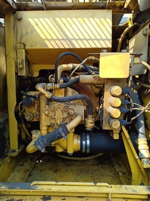 ขายจ้า..KOMATSU PC120-6 เก่านอกแท้  เดิมๆๆ  เครื่องปั๊มดี ใช้งานมา 3,xxx ชั่วโมง  พร้อมใช้ โทร 089-3818694 จ๊อย