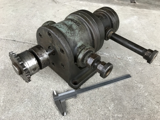 ขายหัวปั๊มน้ำมันไฮโดรลิค Nachi 2ตอน made in Japan ตัวใหญ่ ท่อ 1.5นิ้ว กับ 1นิ้ว สภาพสวย ถอดเครื่อง พร้อมใช้งาน ขายหัวปั๊มน้ำมันไฮโดรลิค Nachi 2ตอน made in Japan ตัวใหญ่ ท่อ 1.5นิ้ว กับ 1นิ้ว สภาพสวย ถอดเครื่อง พร้อมใช้งาน