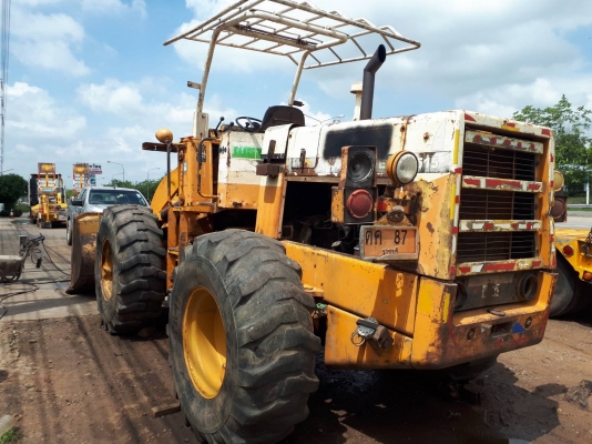 ขาย รถตัก KOMATSU 515 รถพร้อมใช้งาน เครื่องดี เกียร์ดี ยางสวย ราคาต่อรองได้ครับ