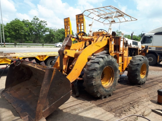 ขาย รถตัก KOMATSU 515 รถพร้อมใช้งาน เครื่องดี เกียร์ดี ยางสวย ราคาต่อรองได้ครับ